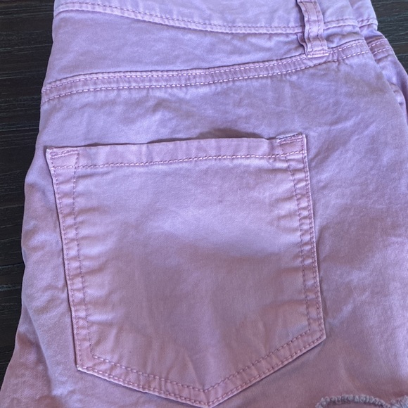 $3/15. Loft by Ann Taylor, ladies pink short shorts in size 25. - Picture 10 of 10